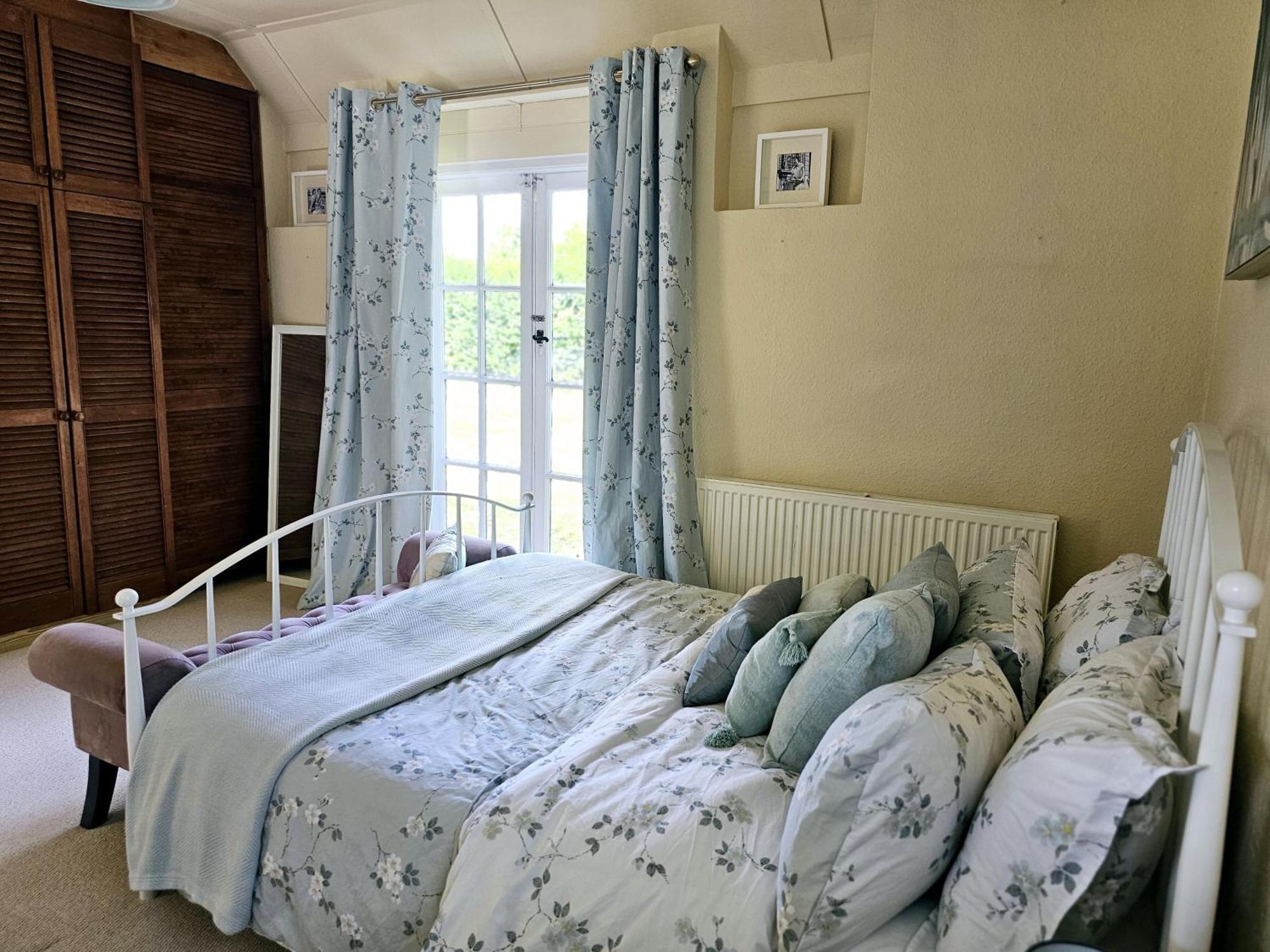 English Farmhouse Cottage Guildford Exterior foto