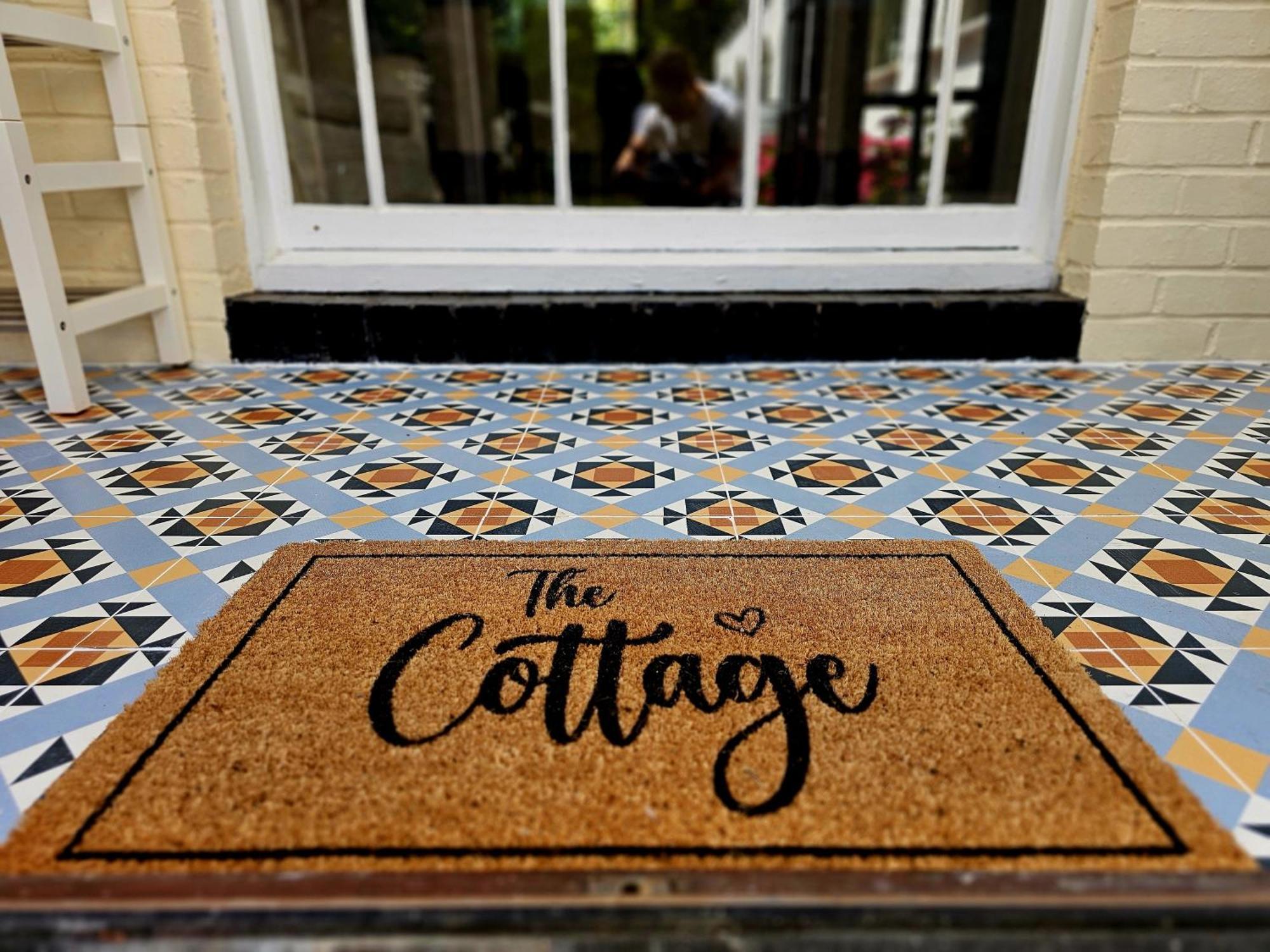 English Farmhouse Cottage Guildford Exterior foto